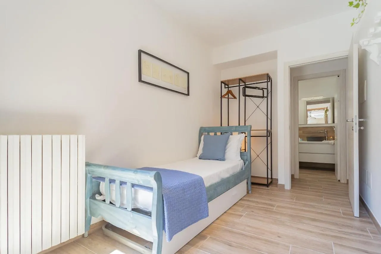 Villetta Abbazia Acqua Dolce -With Stunning Terrace By Rent All Como Lenno 0*,